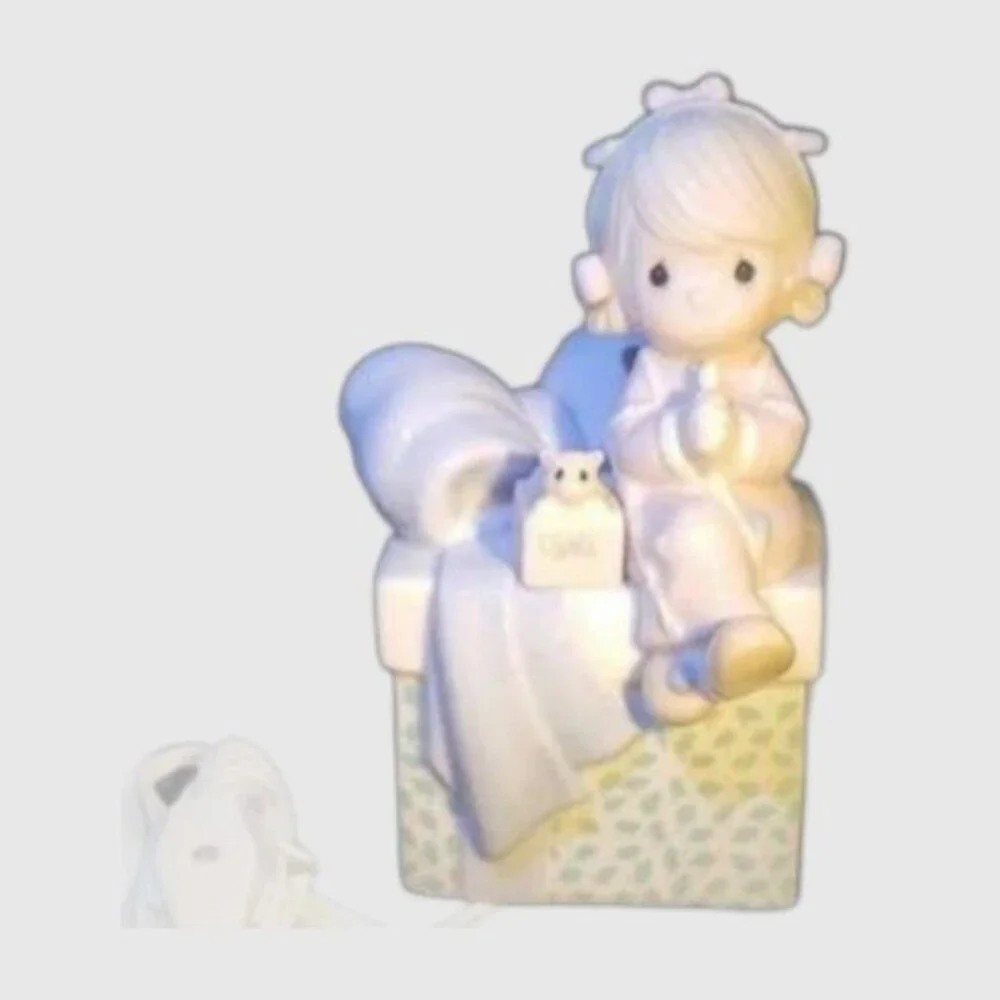 Vintage 1991 Precious Moments Enesco Christmas Night Light Girl Gift Box